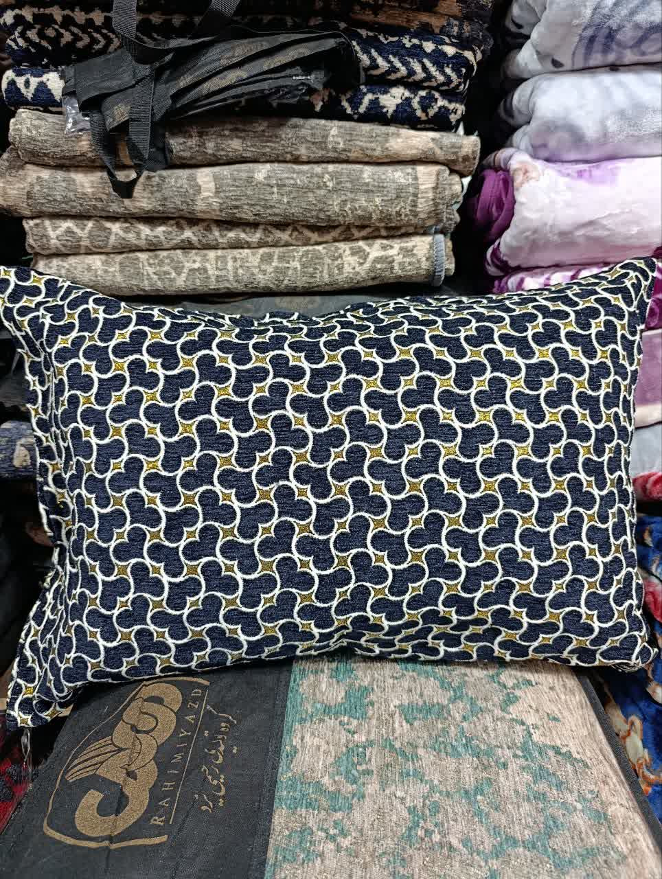 روبالشتی مخمل زرکدار ابعاد 70 * 50 سفارشی دوز - کالا قسط آرام