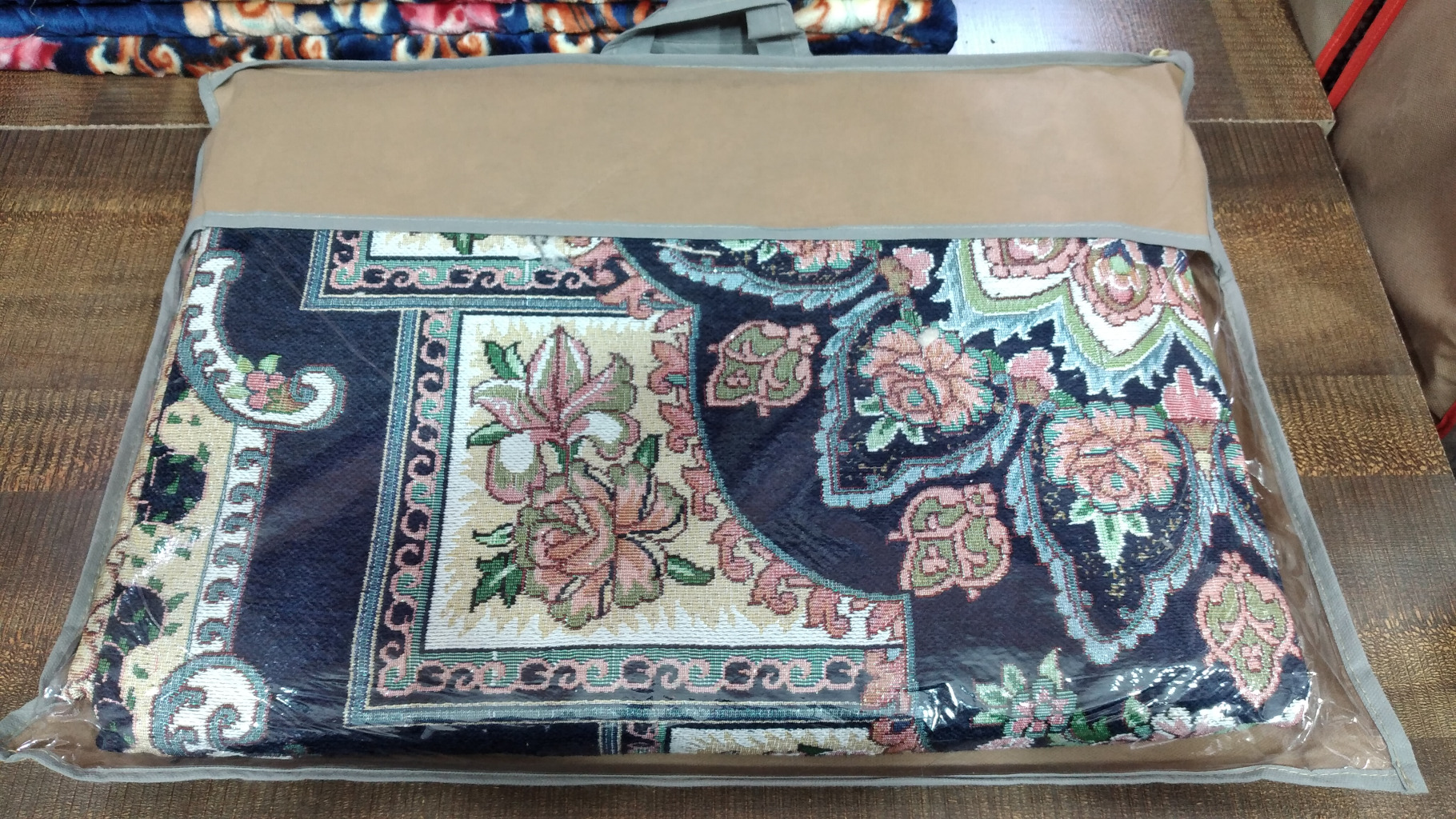 روفرشی مخمل زرک دار شاهسوند یاوری یزد سایز 6متری سرمه ای - کالا قسط آرام